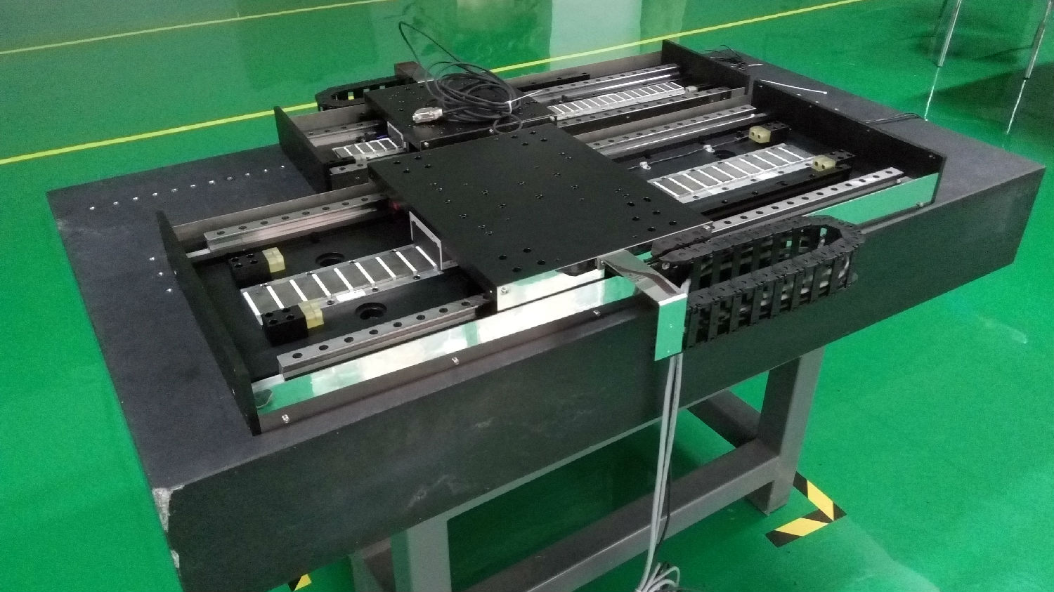 博揚直線電機在小功率激光切割機中的應(yīng)用案例